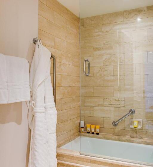 quarto Deluxe Adaptado para Deficientes Físicos, Four Seasons Hotel Los Angeles At Beverly Hills