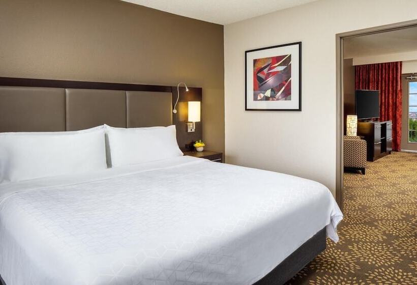 سوئیت با تخت بزرگ, Holiday Inn And Suites Phoenix Airport North, An Ihg