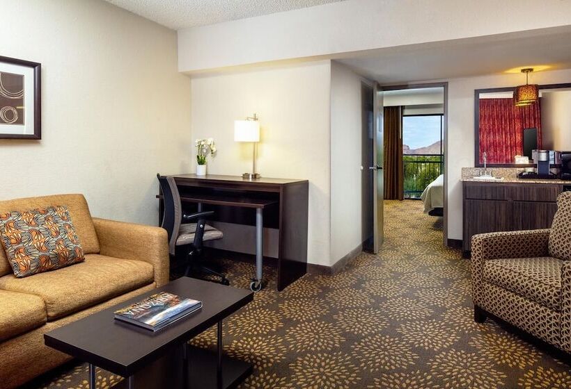سوئیت با تخت بزرگ, Holiday Inn And Suites Phoenix Airport North, An Ihg