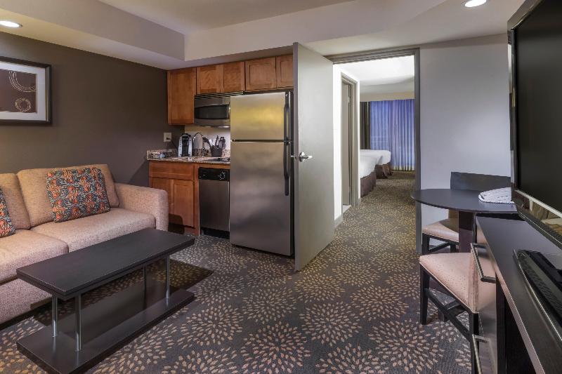 سوئیت با تخت بزرگ, Holiday Inn And Suites Phoenix Airport North, An Ihg