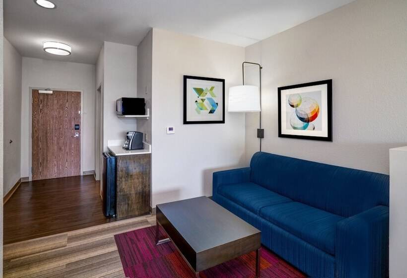 سوییت, Holiday Inn Express Hotel Winona North, An Ihg