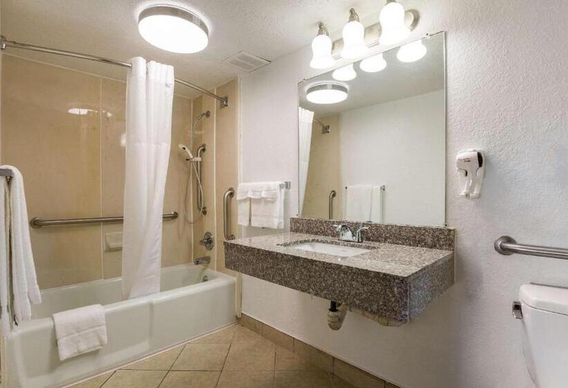 اتاق استاندارد با 2 تخت دوبل, Quality Inn