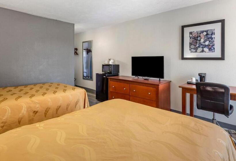اتاق استاندارد با 2 تخت دوبل, Quality Inn Near Fort Liberty