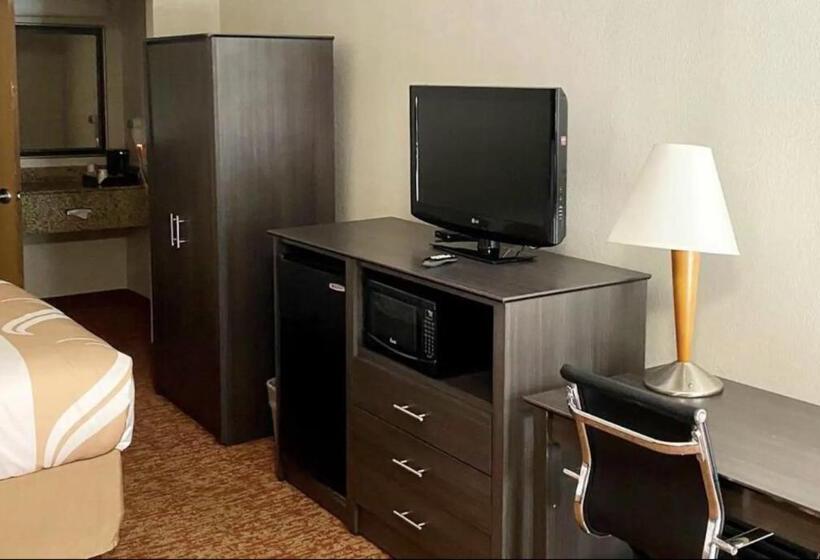 Deluxe Room, Quality Inn & Suites Abseconatlantic City North