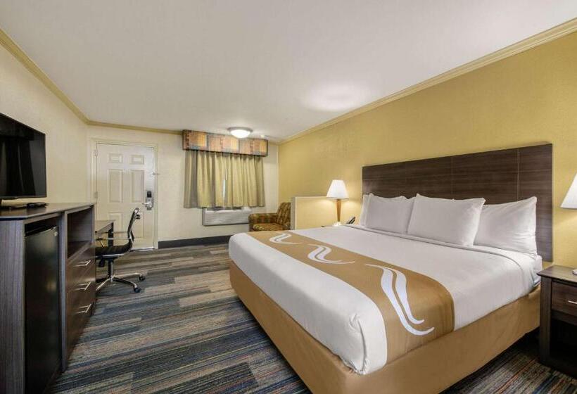 스탠다드 룸 킹사이즈 침대, Quality Inn & Suites Abseconatlantic City North