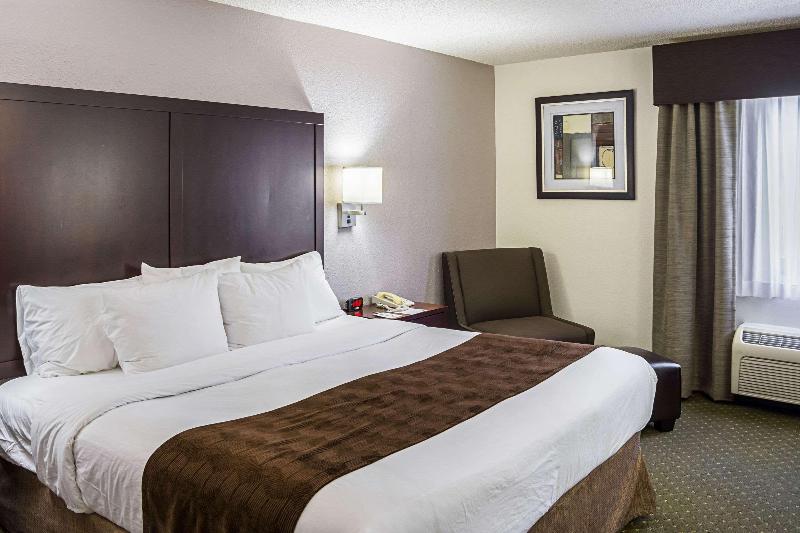 سوئیت با تخت بزرگ, Quality Inn & Suites Clackamas – Portland