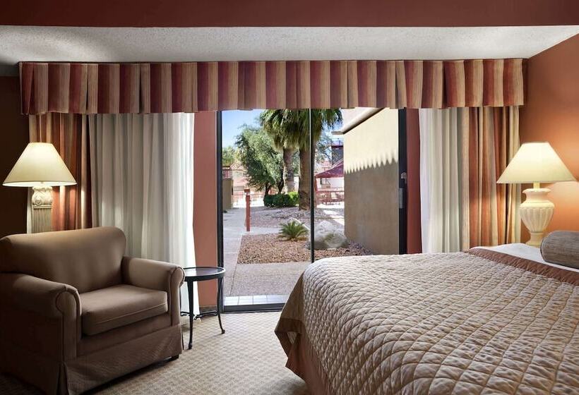 Suite, Wyndham El Paso Airport  And Water Park