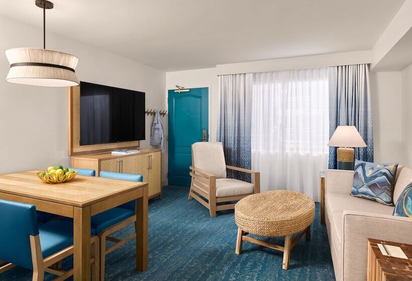 سوئیت با تخت بزرگ, Lake Tahoe Resort