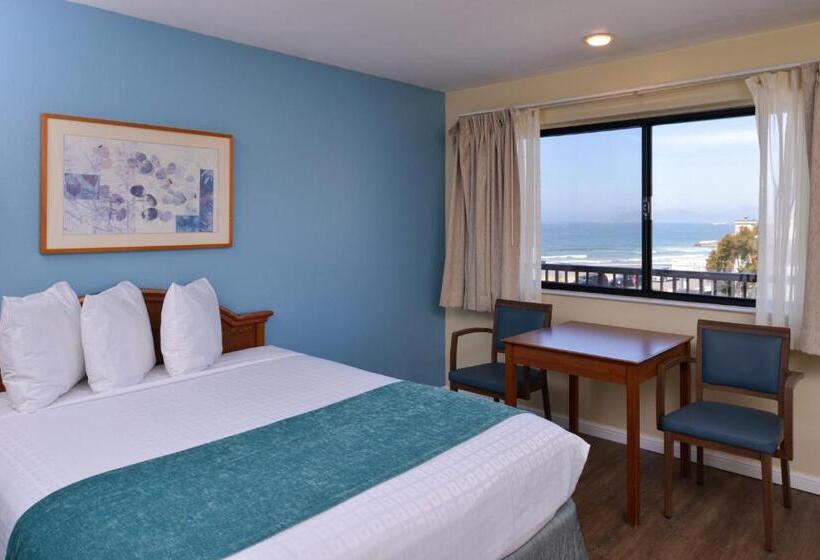 Standard Room with Views, Edgewater Inn And Suites