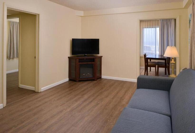 سوییت با چشمانداز دریا, Edgewater Inn And Suites