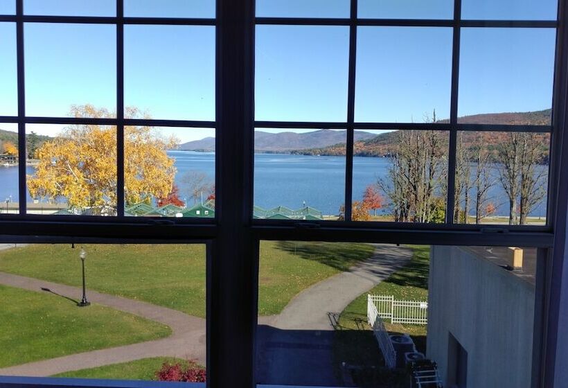 اتاق استاندارد با چشم‌انداز دریاچه, Fort William Henry