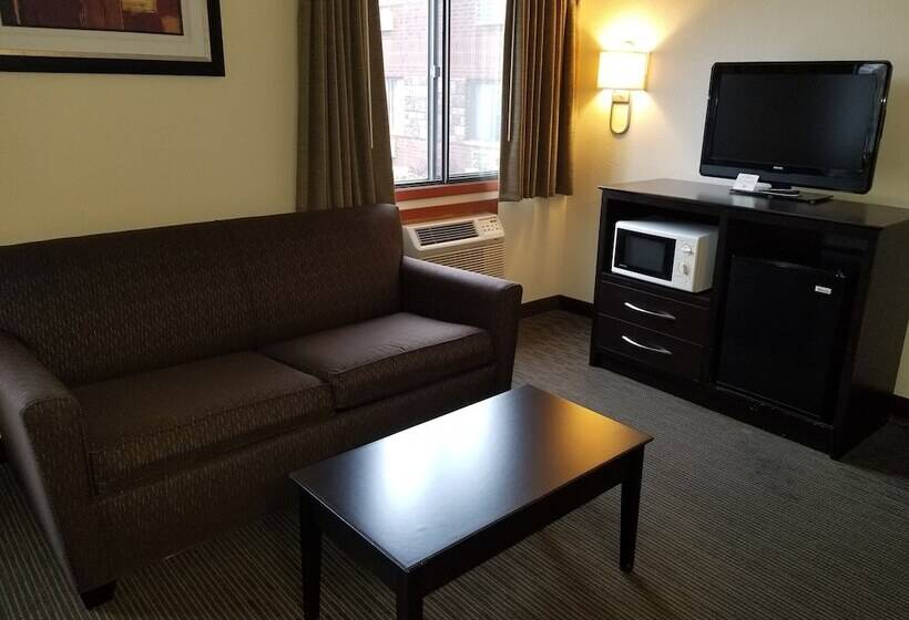 Deluxe Suite, Baymont By Wyndham Eau Claire Wi