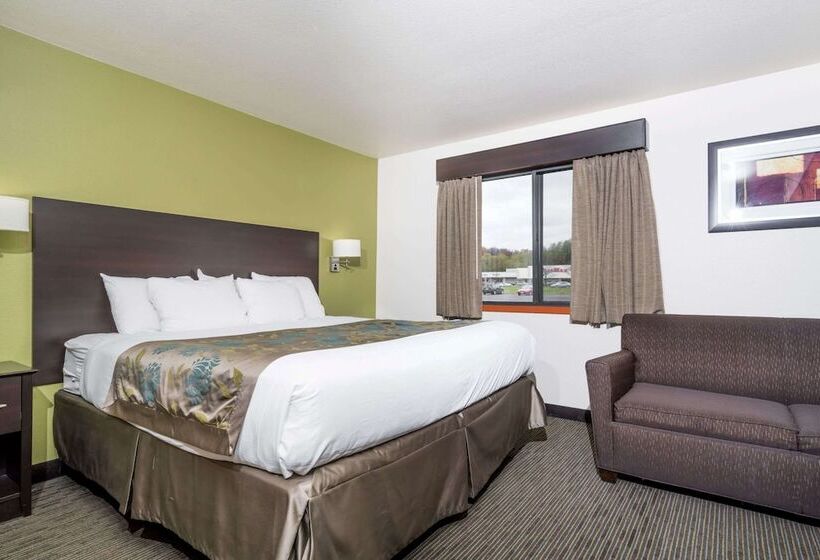 Deluxe Suite, Baymont By Wyndham Eau Claire Wi