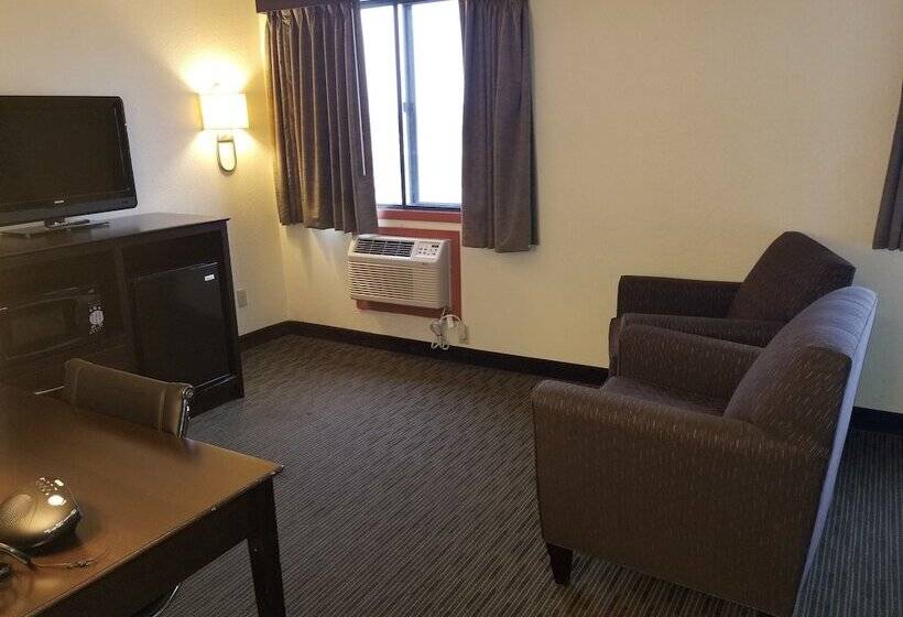 Superior Suite, Baymont By Wyndham Eau Claire Wi