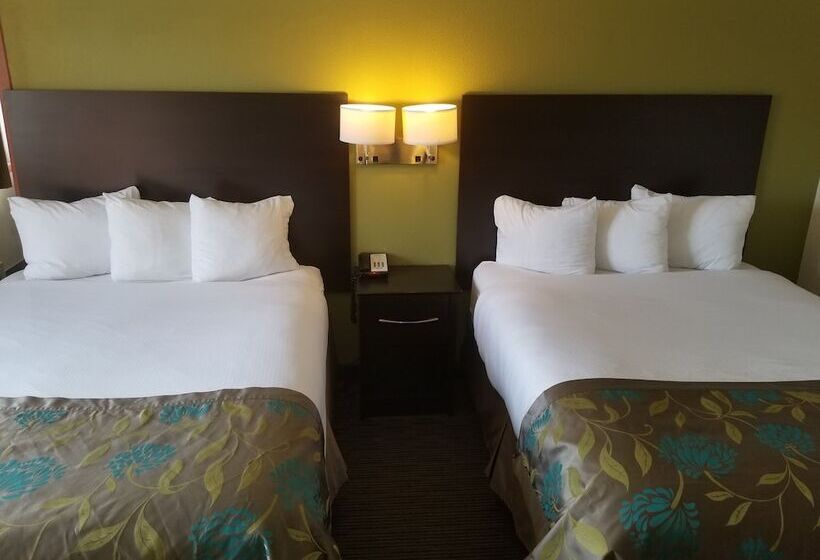 Superior Suite, Baymont By Wyndham Eau Claire Wi