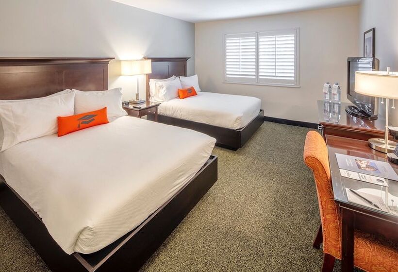 اتاق استاندارد با 2 تخت دوبل, Collegian Hotel & Suites, Trademark Collection By Wyndham