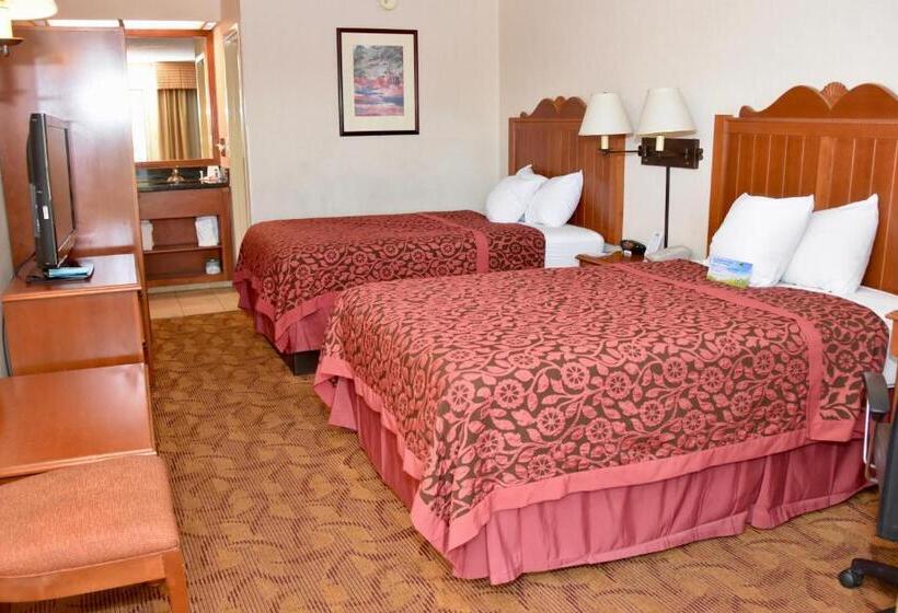 Standard Room 2 Double Beds, Days Inn By Wyndham Las Cruces