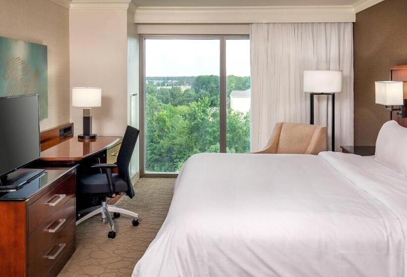 Deluxe Room Adapted for people with reduced mobility, Delta S By Marriott Chesapeake  Norfolk