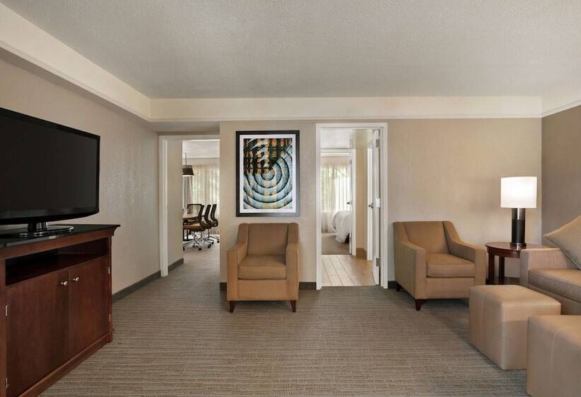 Suite, Embassy Suites By Hilton Brunswick