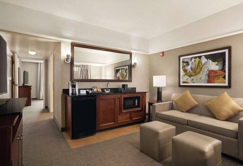 Suite, Embassy Suites By Hilton Brunswick