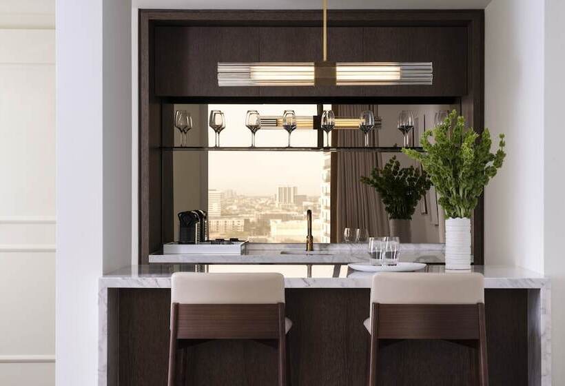 סוויטה מותאמת לאדם עם מוגבלויות, Four Seasons Hotel Houston