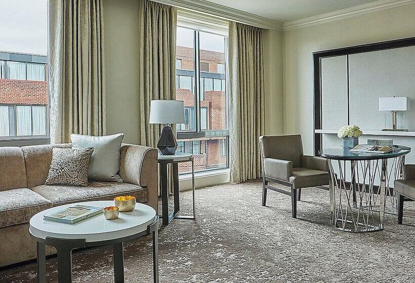 Premium Suite, Four Seasons  Washington Dc