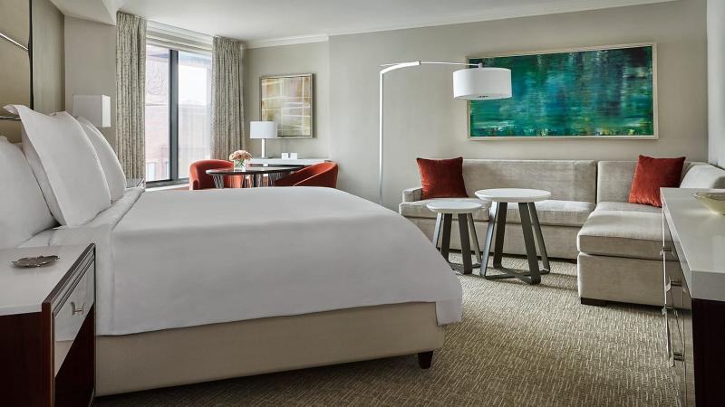 스탠다드 룸 킹사이즈 침대, Four Seasons  Washington Dc