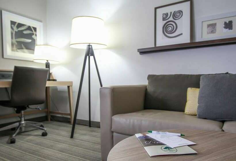 Suite Adapted for people with reduced mobility, Greentree Inn Phoenix Sky Harbor