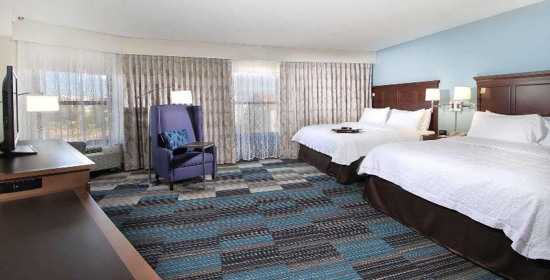 キングサイズベッドのスイートルーム, Hampton Inn Tucsonairport