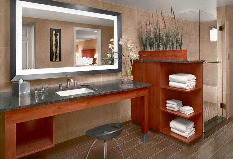 سوییت, Doubletree By Hilton Akron Fairlawn