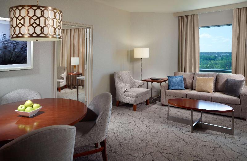 Executive Suite King Bed, Hilton Atlanta Northeast