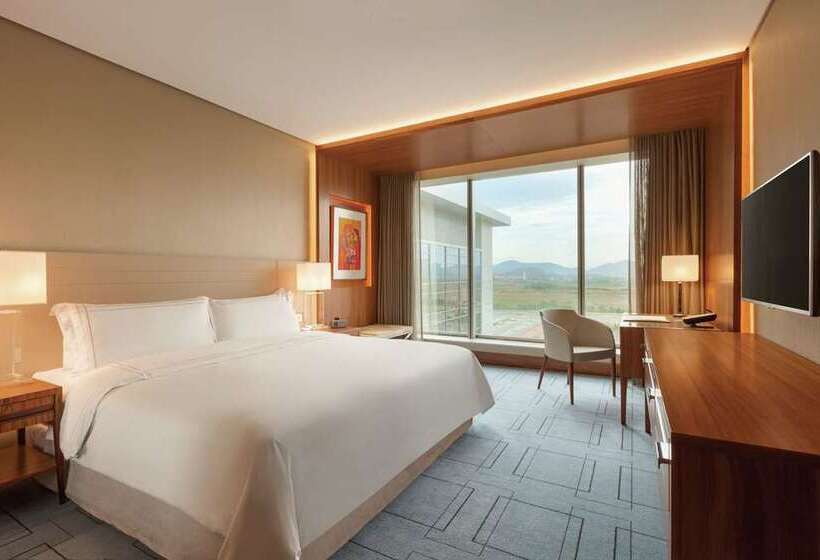 اتاق استاندارد, Hilton Charlotte University Place