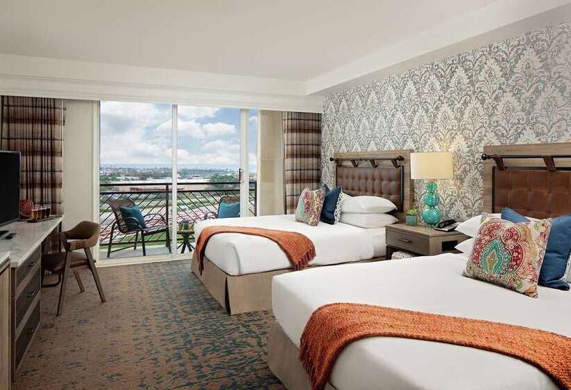 اتاق پرمیوم, Hilton Greenville