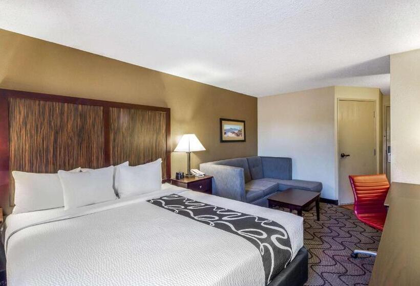 Standard Room Double Bed, La Quinta Inn & Suites By Wyndham Oakland Airport Coliseum