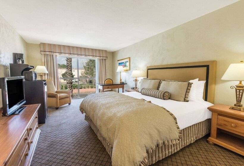 اتاق لوکس, Ramada Hotel & Conference Center By Wyndham Las Cruces