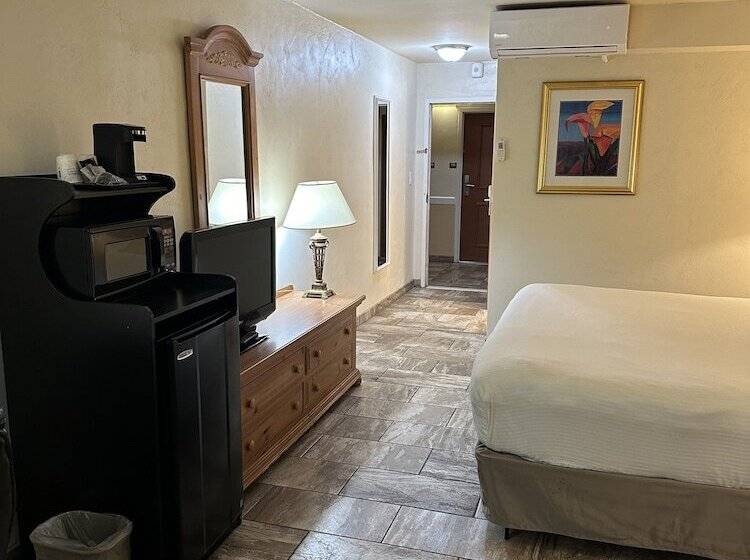 اتاق لوکس, Ramada Hotel & Conference Center By Wyndham Las Cruces