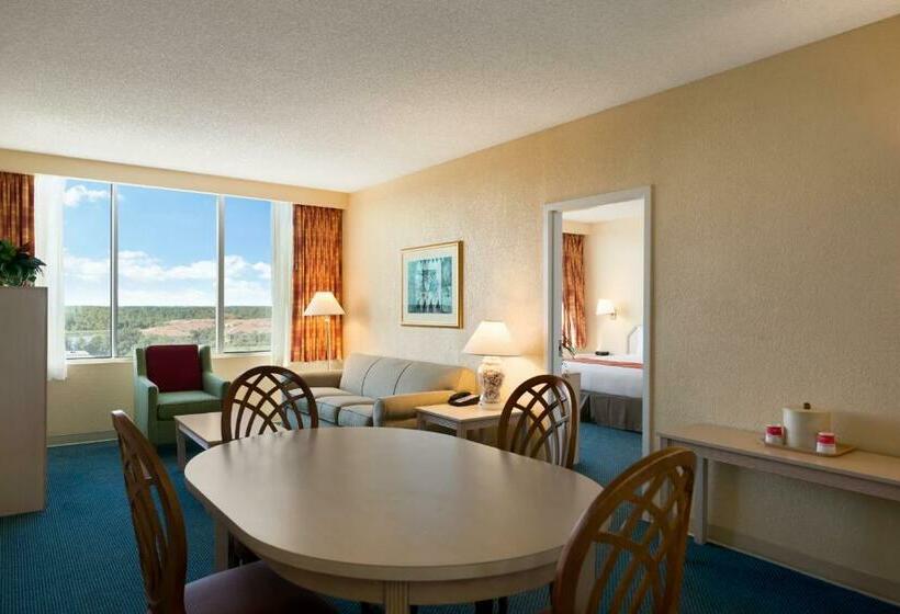 جناح ديلوكس سرير كينج, Ramada By Wyndham Kissimmee Gateway