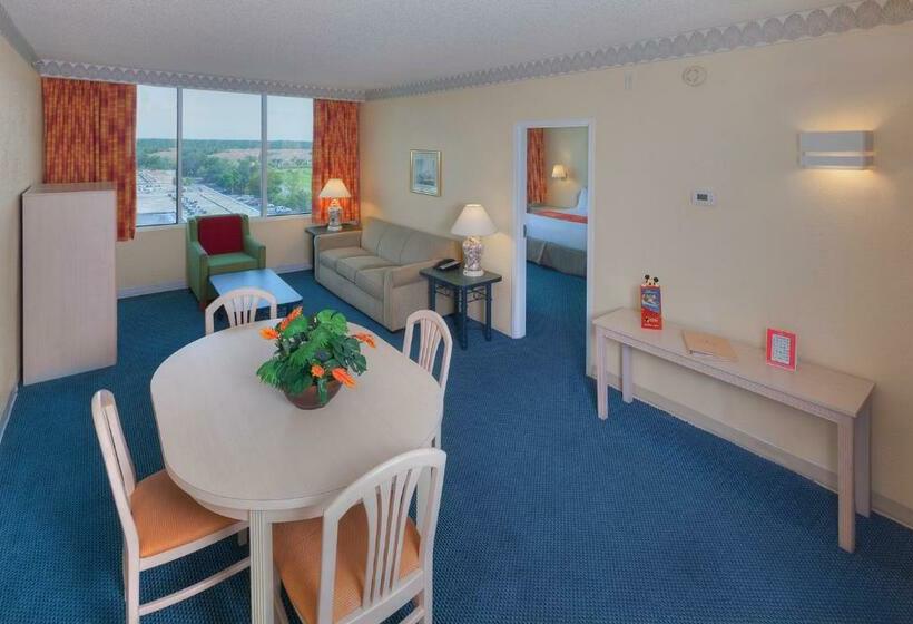 Suite Deluxe Cama King, Ramada By Wyndham Kissimmee Gateway