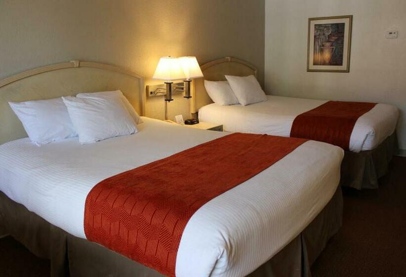 Quarto Standard para Deficientes, Ramada By Wyndham Kissimmee Gateway