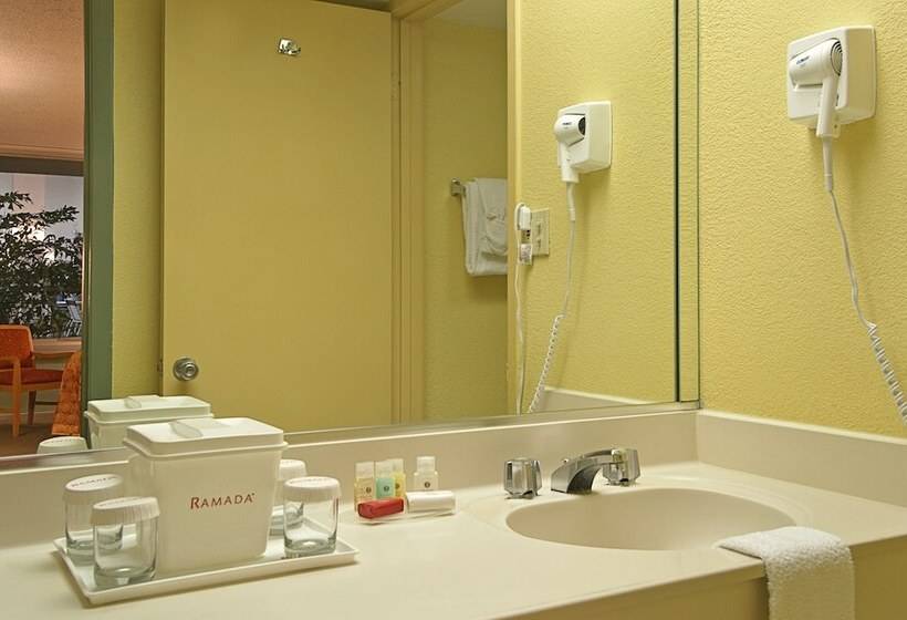 Quarto deluxe, Ramada By Wyndham Kissimmee Gateway