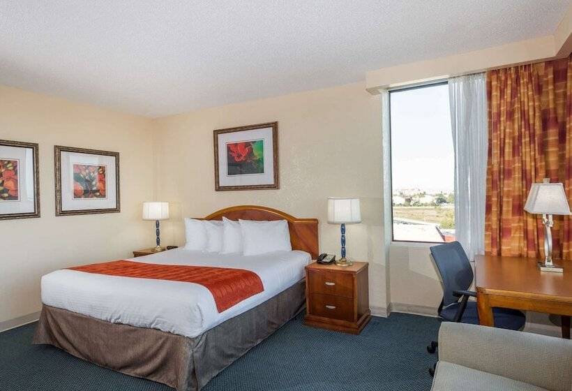 Quarto deluxe, Ramada By Wyndham Kissimmee Gateway