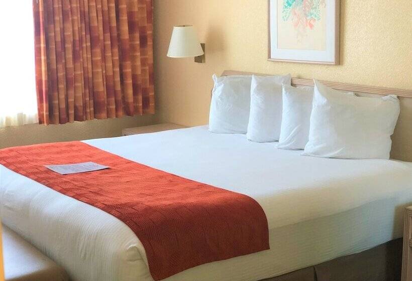 Quarto deluxe, Ramada By Wyndham Kissimmee Gateway