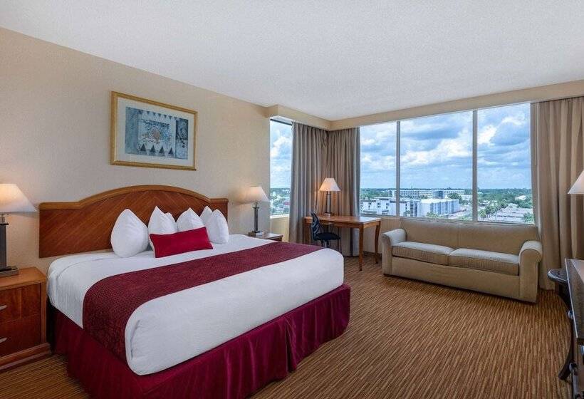 Deluxe Room, Ramada By Wyndham Kissimmee Gateway