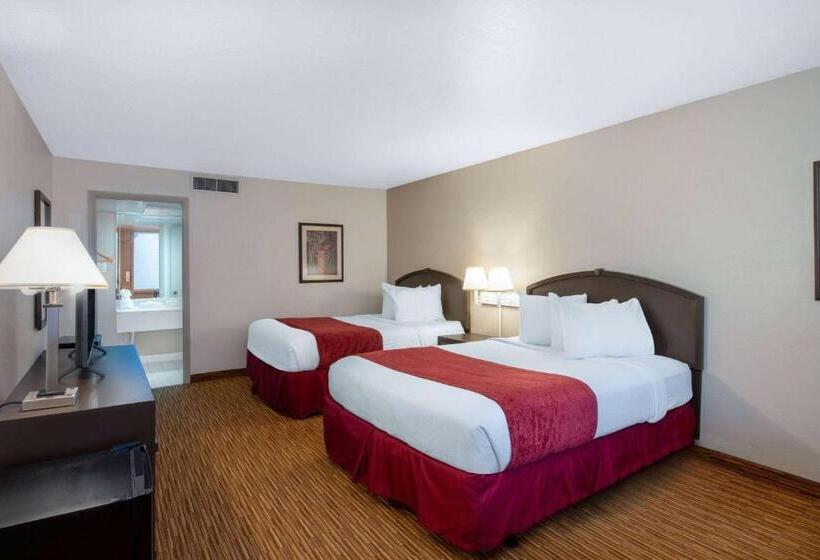 اتاق استاندارد اینتریور, Ramada By Wyndham Kissimmee Gateway   Free Theme Park Shuttle