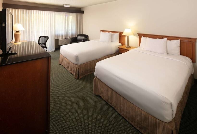 اتاق استاندارد با 2 تخت دوبل, Red Lion Hotel Bellevue