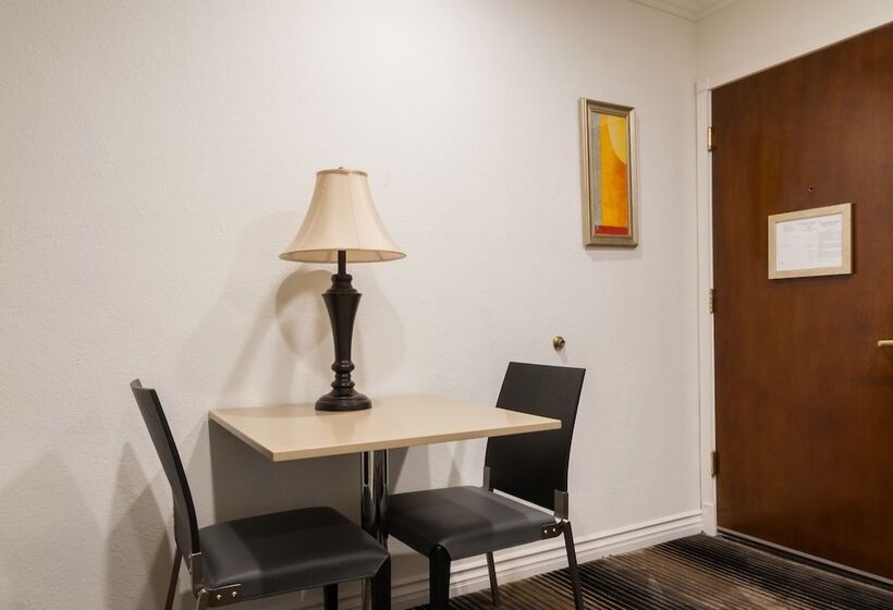 اتاق استاندارد با 2 تخت دوبل, Rodeway Inn & Suites Pacific Coast Highway