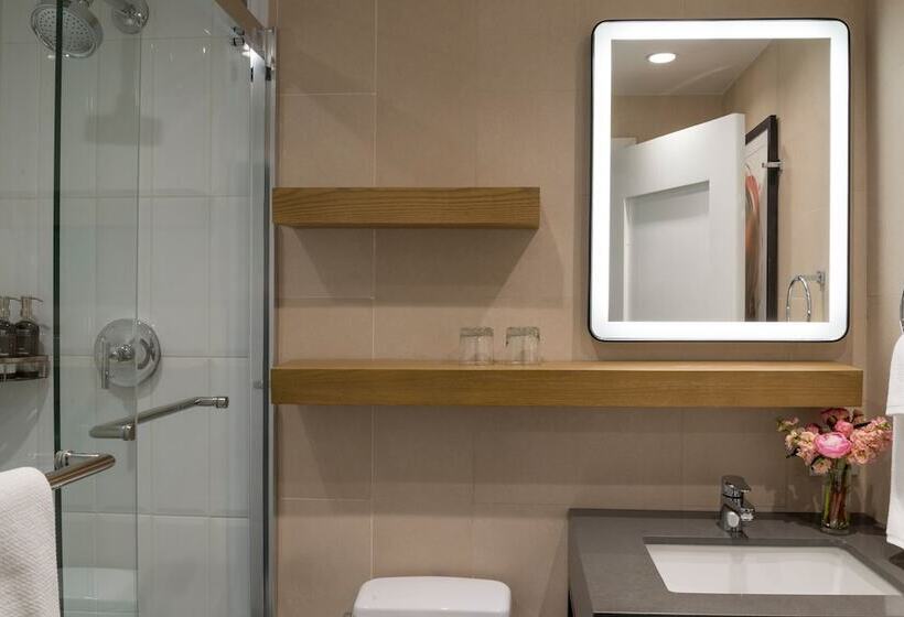اتاق استاندارد با تخت بزرگ, Heathman