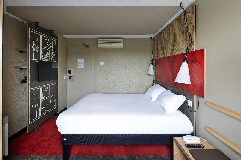 اتاق استاندارد با تخت بزرگ, Hampton Inn By Hilton Los Angeles Airport