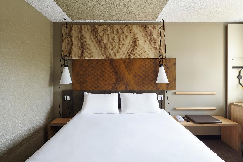 اتاق استاندارد با تخت بزرگ, Hampton Inn By Hilton Los Angeles Airport
