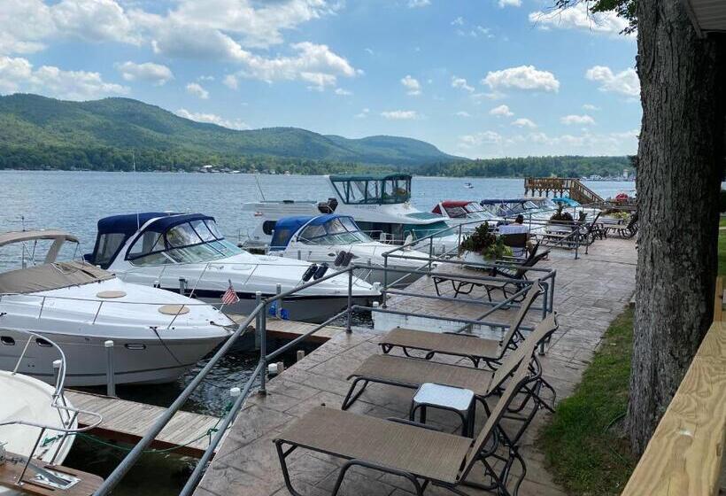 Superior room with lake view, The Georgian Resort